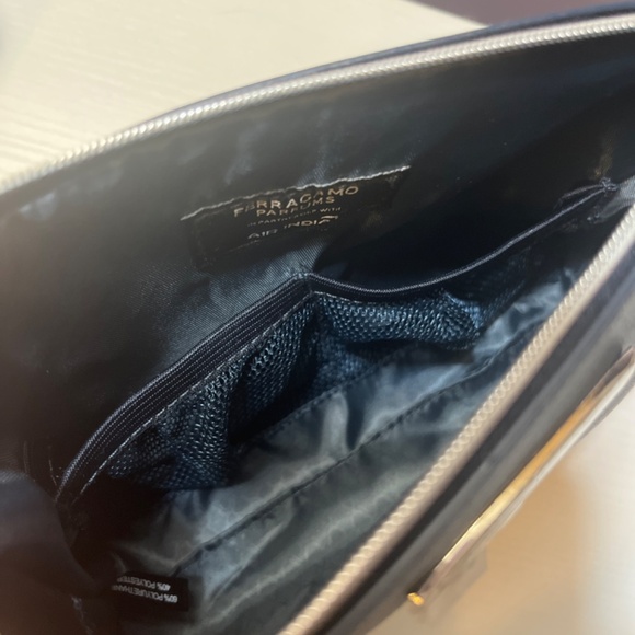 New Salvatore Ferragamo x Air India Navy Cosmetic Bag Case - Picture 8 of 8